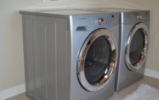 Is your washing machine shacking while spinning? This information is for you! 2
